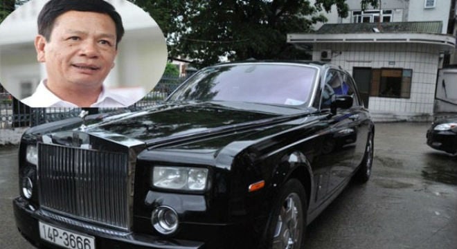 Đại gia giấu tên tặng siêu xe Rolls Royce cho dân vùng lũ là ai?