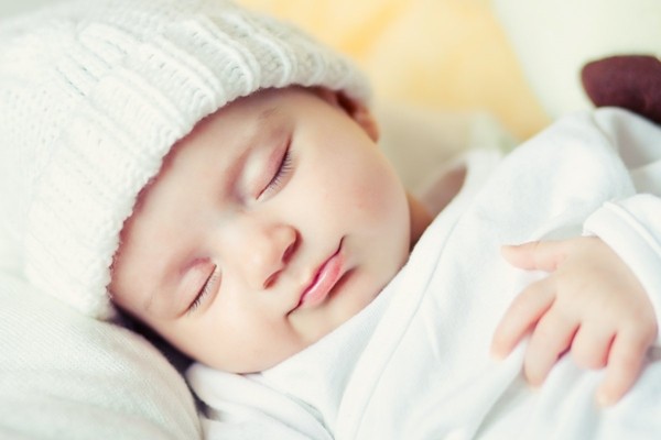 4 vị trí trên cơ thể trẻ sơ sinh cần chăm sóc kĩ