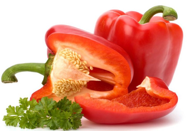 Ớt chuông đỏ - chứa rất ít calo (khoảng 25 calo mỗi chén quả) và cũng là một trong những loại rau lành mạnh nhất.