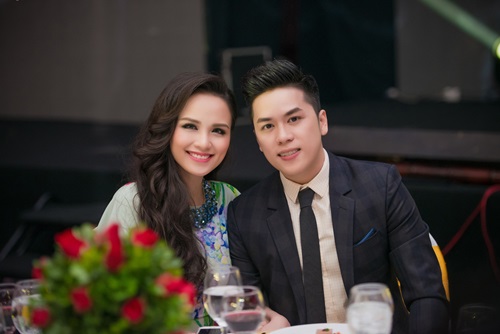 Hoa hậu Diễm Hương bị chồng 