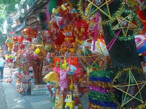Mùa Trung thu đại thắng của đồ chơi truyền thống Việt Nam