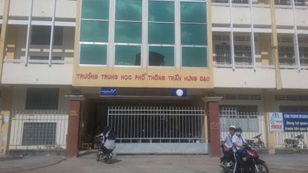 Nam sinh lớp 11 tử vong vì bị bạn đánh ngay tại lớp học