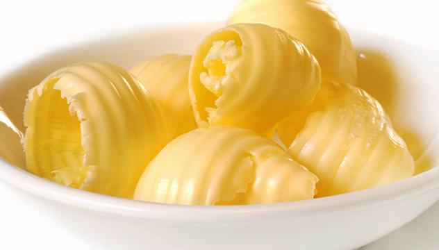 Bơ thực vật - theo Cosmopolitan, đây là loại bơ có chứa nhiều loại mỡ thực vật có gốc từ dầu, có đầy đủ chất béo chuyển hóa...