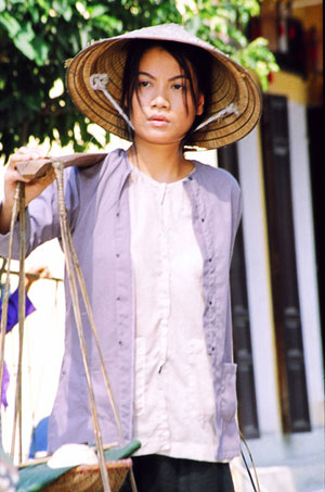 Hình ảnh của Trương Ngọc Ánh trong phim Áo lụa Hà Đông năm 2006.