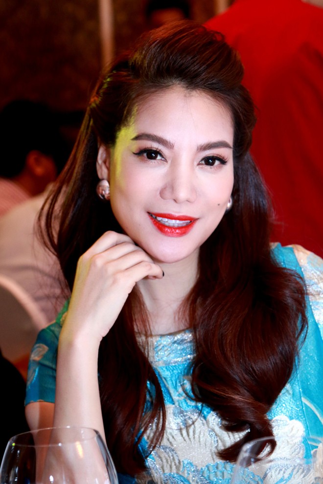 Hiện tại, Trương Ngọc Ánh vẫn nằm trong danh sách những mỹ nhân hàng đầu làng giải trí Việt. Gương mặt và phong cách thời trang của cô nhận được nhiều lời khen ngợi về sự trẻ trung.