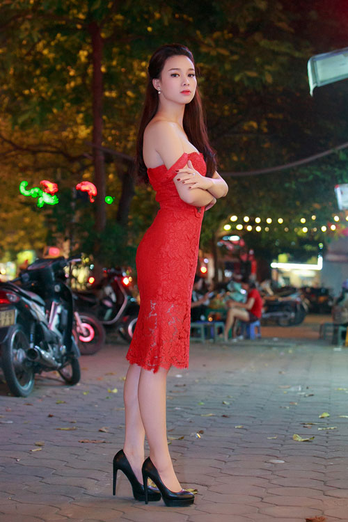 Trong số những người đẹp của Hoa hậu Việt Nam 2010, Tùng Lan rất tích cực hoạt động ở vai trò người mẫu, diễn viên