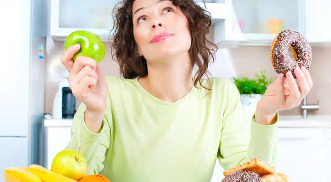 Không ăn trái cây và rau quả - theo tiến sĩ Ostfeld, dinh dưỡng lành mạnh nhất dành cho tim là ăn theo chế độ thực vật.