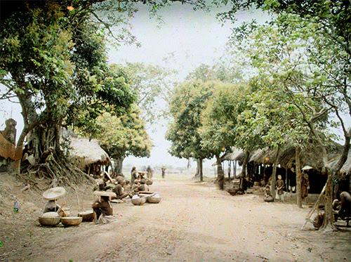Một góc chợ cuối làng ở vùng ven Hà Nội.