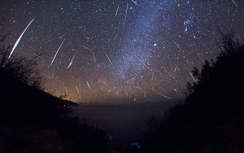 Một bức hình về mưa sao băng Geminids năm nay đăng trên mạng xã hội Instagram.