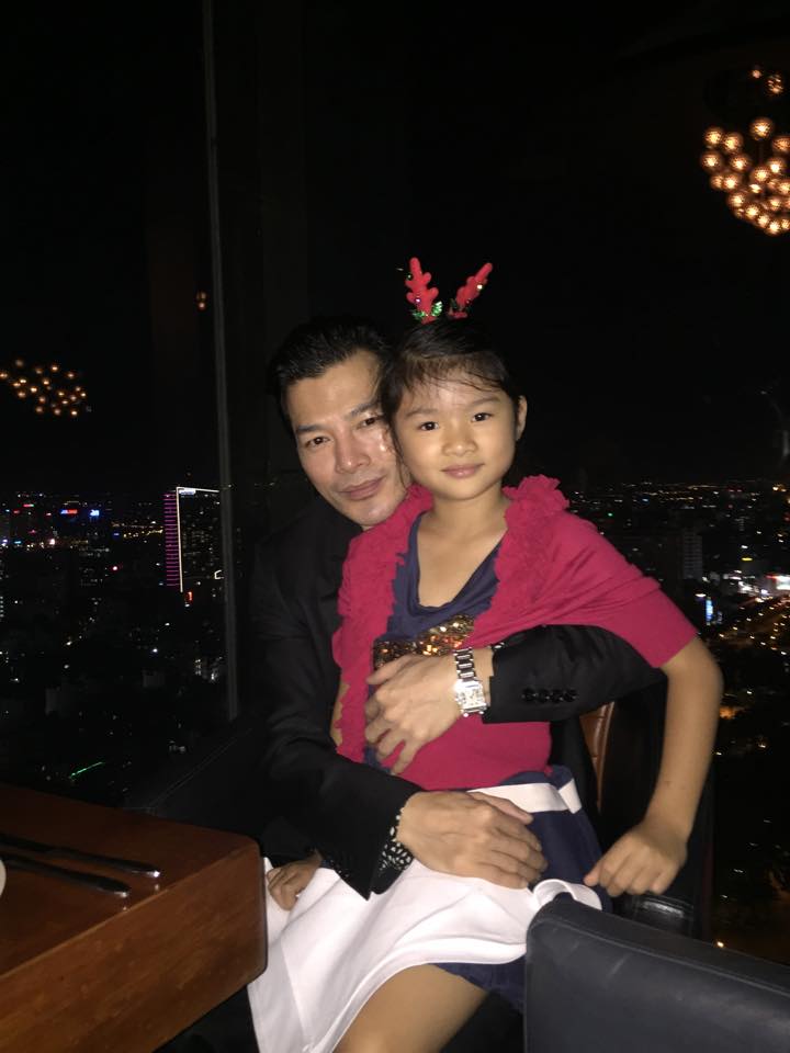 Trần Bảo Sơn đón sinh nhật và giáng sinh bên con gái yêu Bảo Tiên.