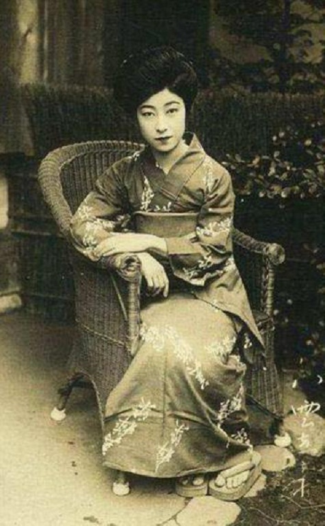 Một phu nhân người Nhật Bản