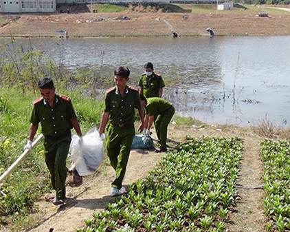 Phát hiện xác người đàn ông chết, phi tang dưới hồ