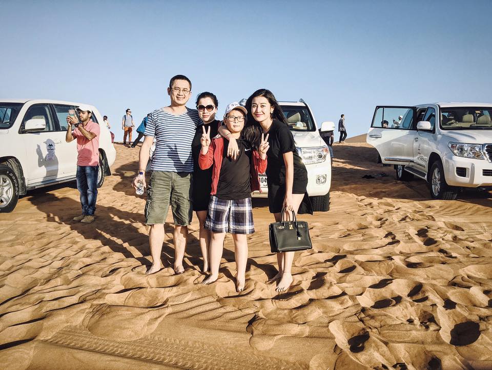Á hậu Huyền My khoe ảnh gia đình hạnh phúc khi còn ở Dubai.