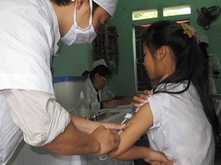 Hà Nội chuẩn bị tiêm vắc xin sởi - rubella cho 150000 trẻ