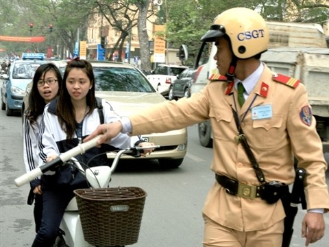 Sửa văn bản đình chỉ học một tuần vì vi phạm giao thông