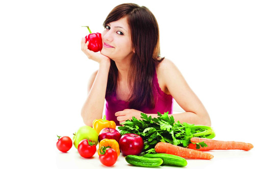 Ăn rau quả - Ăn ít nhất 5 suất rau củ và trái cây mỗi ngày là một yếu tố ngăn ngừa bệnh hữu hiệu. Các loại rau quả bao gồm cải xong, mâm xôi, cà rốt, cây việt quất, rau họ cải như súp lơ xanh, bắp cải.