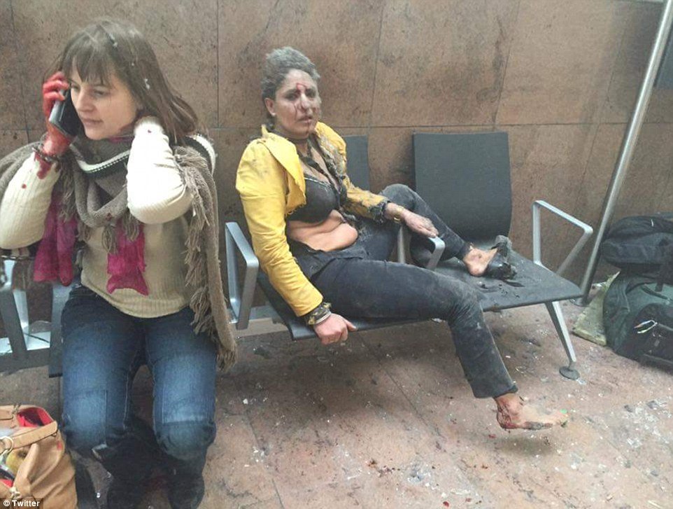 Đánh bom sân bay, nhà ga Bỉ: Cận cảnh hiện trường kinh hoàng