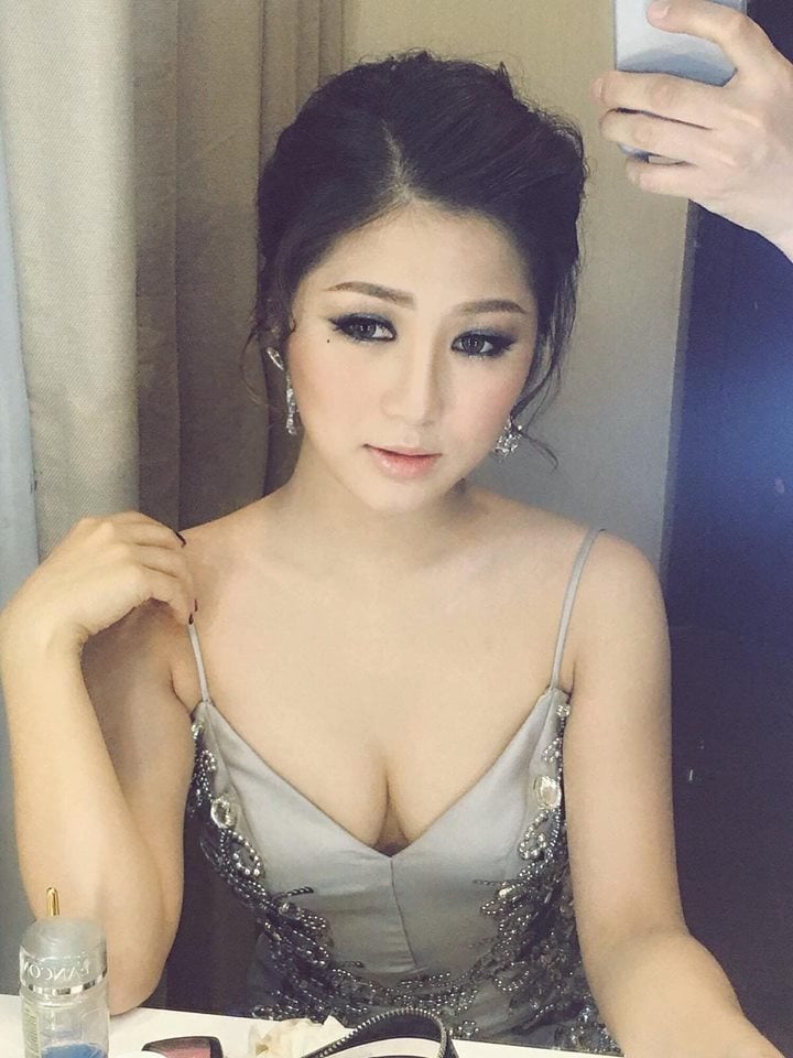 Hương Tràm sexy, nóng bỏng trong hình ảnh mới.