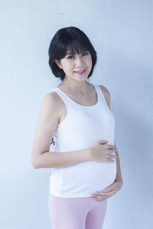 Vợ Lý Hải - Minh Hà: 'Bầu 28 tuần, lại sắp nặng bằng chồng'.