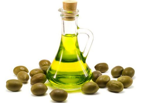 Dầu oliu: Nhiều người thường sử dụng dầu oliu thay thế bơ hoặc dầu ăn. Hầu hết những người này thường ít có nguy cơ mắc các bệnh về tim mạch, ung thư và sỏi thận hơn những người khác.