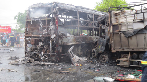 Tin mới nhất vụ tai nạn xe khách, 12 người chết ở Bình Thuận