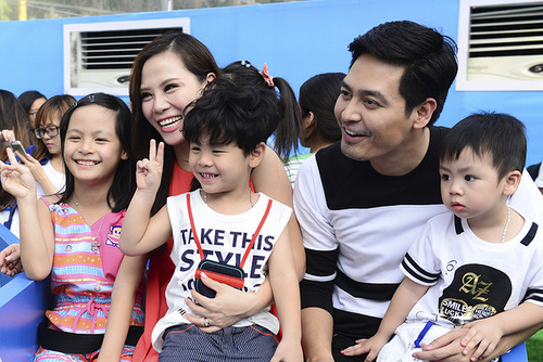 Cuộc sống đẹp như mơ bên gia đình của MC Phan Anh khiến nhiều người ao ước.