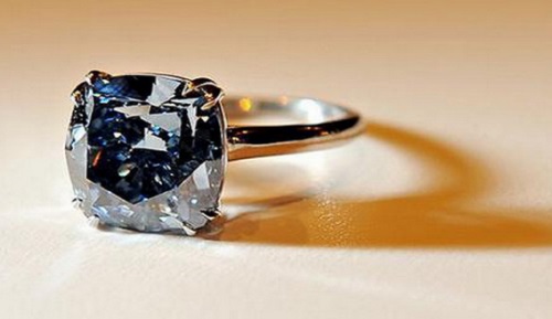 The Cullinan Diamond (9,69 triệu USD - khoảng 216 tỷ đồng)
