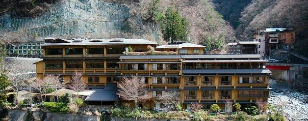 Khám phá khách sạn lịch sử hơn 1.300 tuổi ở Nhật Bản