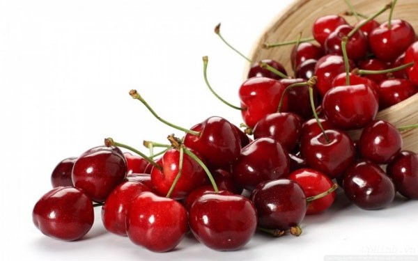 Những quả cherry đỏ mọng chứa các chất dinh dưỡng như protein, vitamin, canxi, sắt, photpho, kali, là những dưỡng chất rất cần thiết cho cơ thể.