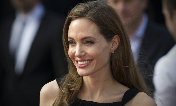 Sự thật chuyện Angelina Jolie tự tử?