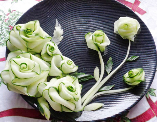 5 tuyệt chiêu cắt tỉa hoa siêu đẹp cho mâm cỗ Tết