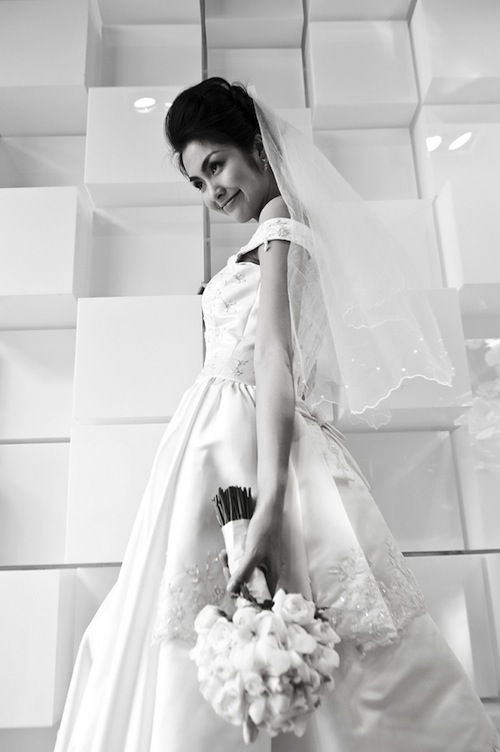 Tăng Thanh Hà diện váy cũ kỷ niệm ngày cưới - VnExpress Giải trí