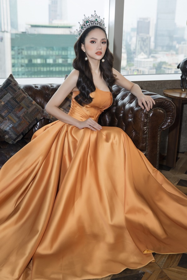 Hương Giang vừa được công bố nhiệm vụ mới của mình là Giám đốc Quốc gia tại Việt Nam cuộc thi Hoa hậu Chuyển giới Quốc tế - là người lựa chọn, đồng hành cùng người đẹp chuyển giới Việt Nam tham gia Hoa hậu Chuyển giới quốc tế trong năm tới.