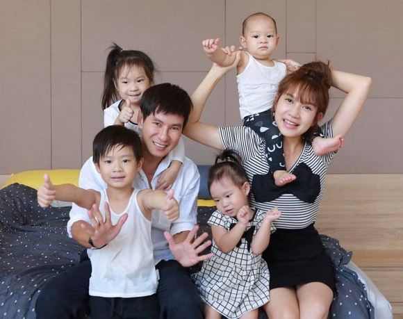 Gia đình hạnh phúc hiện tại của Minh Hà và Lý Hải