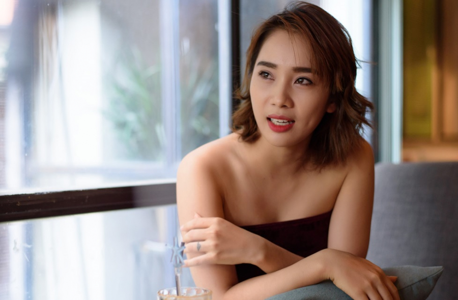 Nữ vũ công tố Phạm Anh Khoa gạ tình bị người lạ nhắn tin đe dọa buộc phải rời Sài Gòn