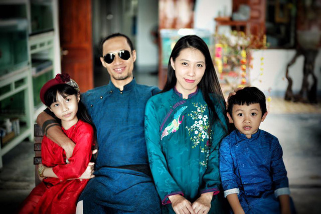 Gia đình hạnh phúc hiện tại của ca sĩ Phạm Anh Khoa