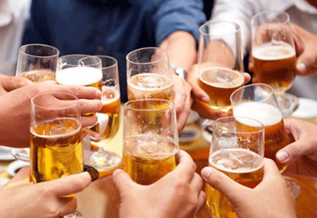 Thưởng thức đồ uống phong phú như bia và rượu có thể cải thiện tâm trạng của bạn. Tuy nhiên, không nên quá thái quá trong việc uống. Y tế là điều quan trọng nhất, hãy nuôi dưỡng sức khỏe để tận hưởng cuộc sống tốt hơn.
