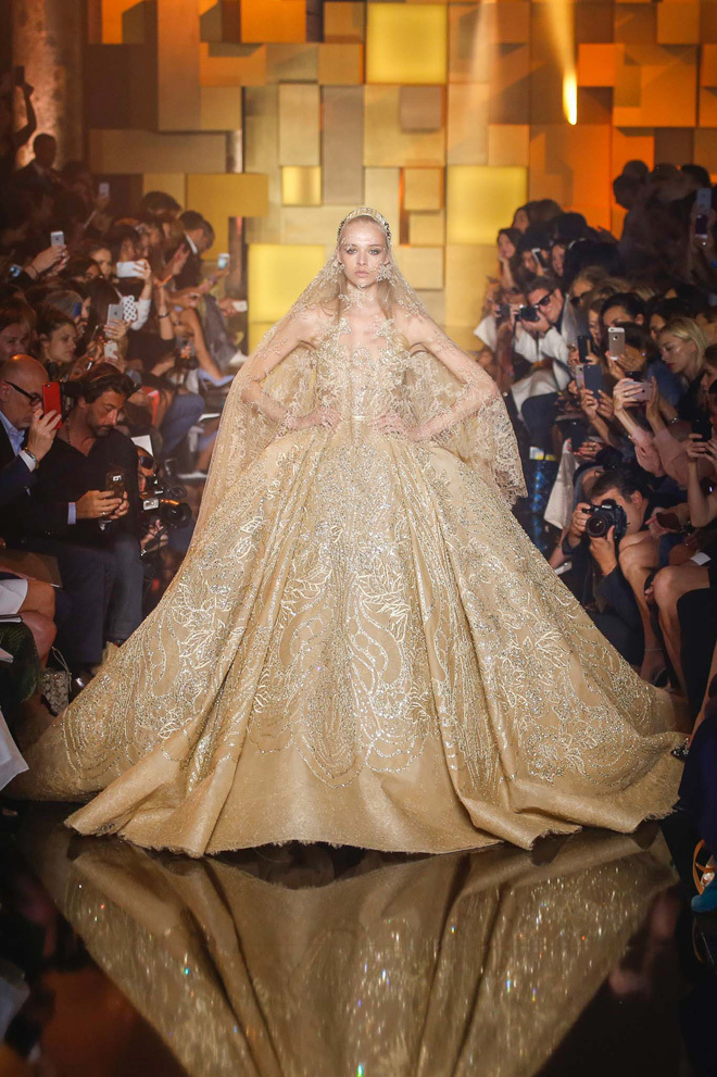 Top 10 bộ váy cưới cổ điển đẹp sang chảnh hot nhất năm 2022