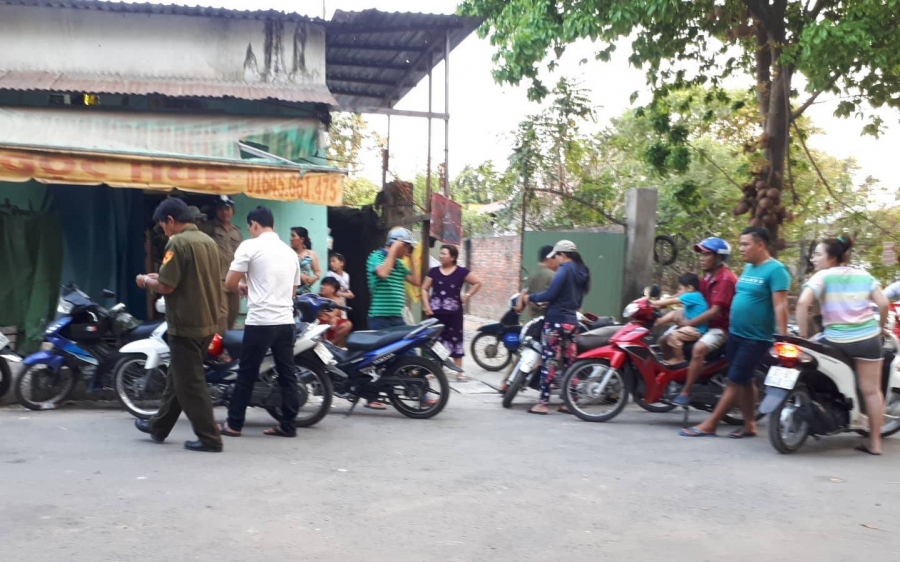 binh-duong-nguoi-me-khong-muon-nuoi-dem-cho-con-gai-20-ngay-tuoi-roi-khoc-nuc-no-ho-hoan-con-bi-bat-coc