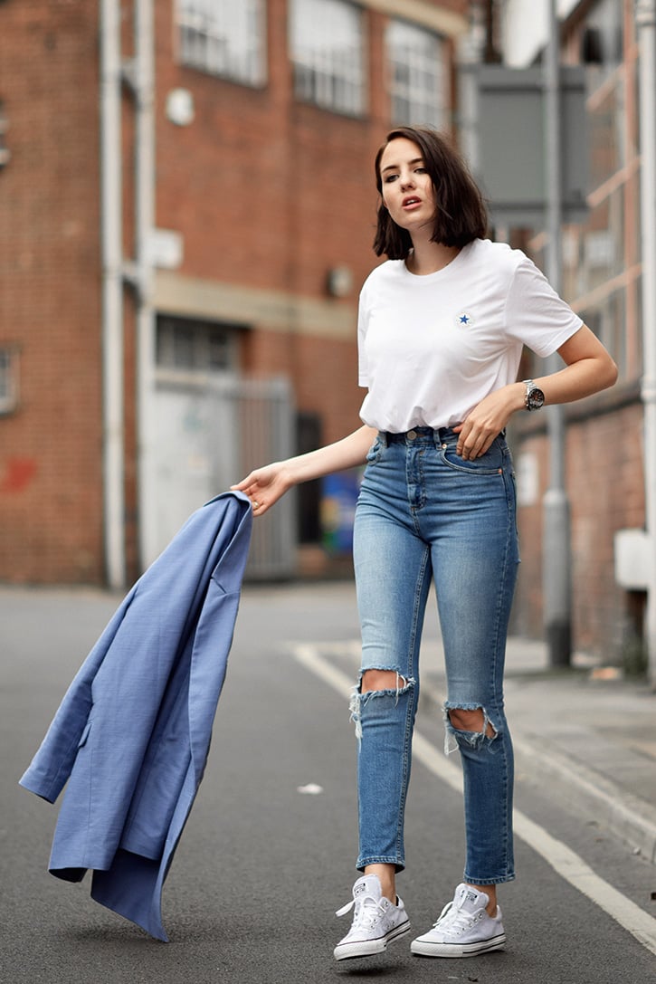Quần jeans mix cùng áo thun: Cứ mặc là đẹp