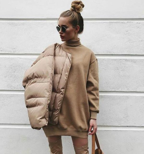 oversized-puffer-jackets-2018-trend-street-style-27-1544252924-635-width600height640