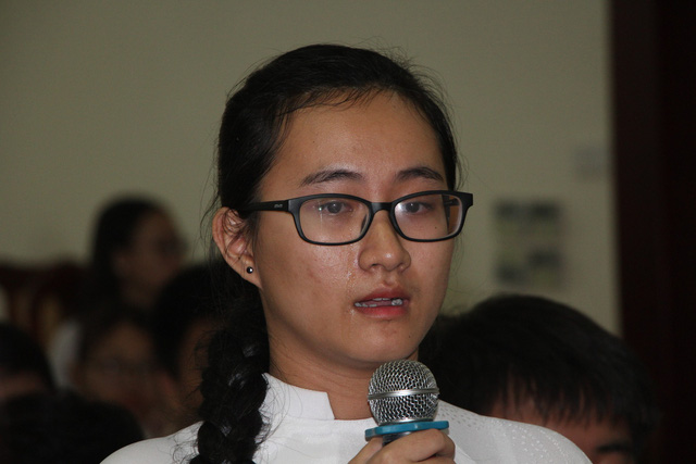 Em Phạm Song Toàn, người dám đứng lên phản ánh việc cô giáo dạy Toán im lặng trong 3 tháng lại là người phải gấp gáp chuyển trường (ảnh: dantri)