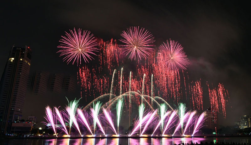 Lễ hội pháo hoa Quốc tế Đà Nẵng DIFF 2018 là điểm thu hút nhất trong kỳ nghỉ lễ năm nay