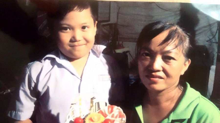 Cháu bé bị mất tích và mẹ là lao công trong công viên Lê Thị Riêng