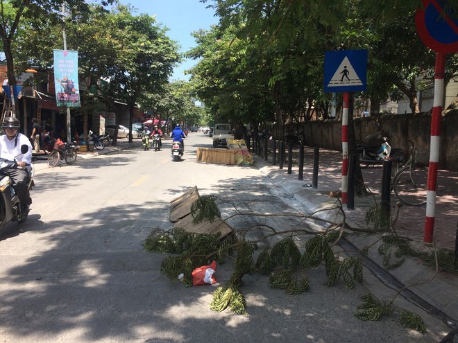 Hiện trường vụ tự thiêu gần ngã tư Nghĩa Tân - Nguyễn Phong Sắc