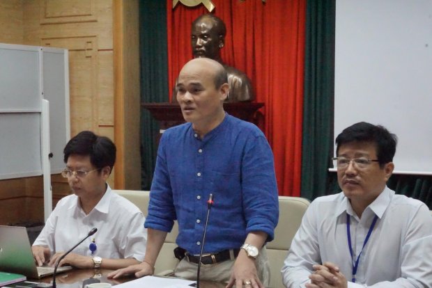 Ông Nguyễn Huy Quang và đại diện Bộ Y tế trong buổi họp báo