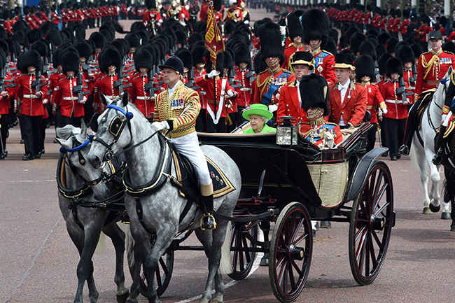 Lễ diễu hành dịp sinh nhật Nữ hoàng Elizabeth được diễn ra hàng năm