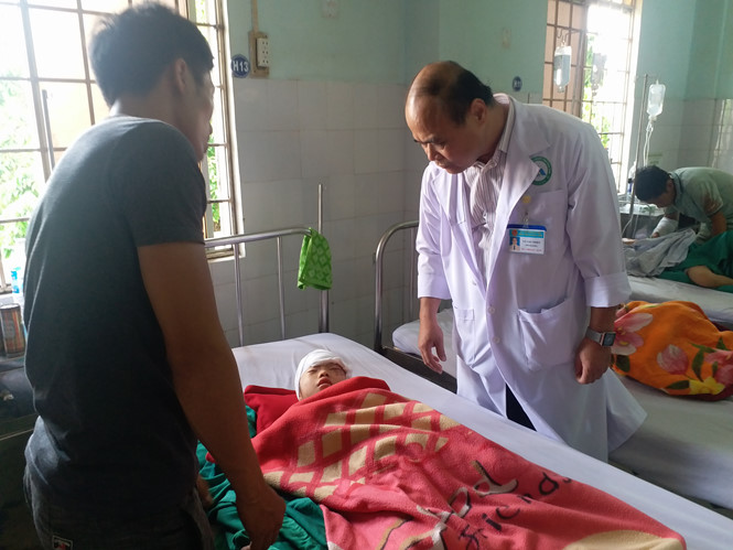 Một số nạn nhân vẫn phải điều trị tại Bệnh viện đa khoa tỉnh Kon Tum