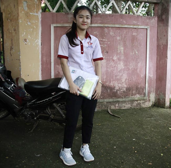 Lê Thị Hà Vi, cô gái 2 năm trước phải cưa chân vì tắc trách của bác sĩ khiến chân em bị hoại tử