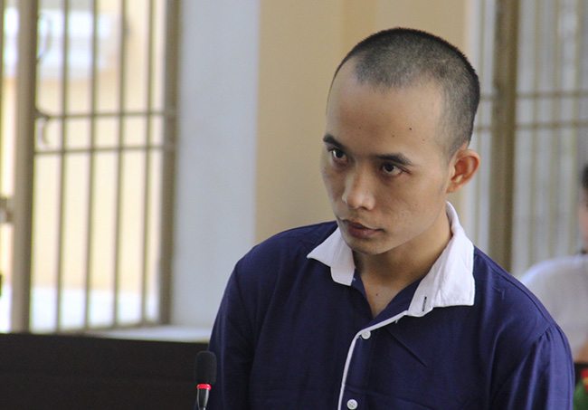 Tín bị HĐXX tuyên án 12 năm tù về tội giết người.